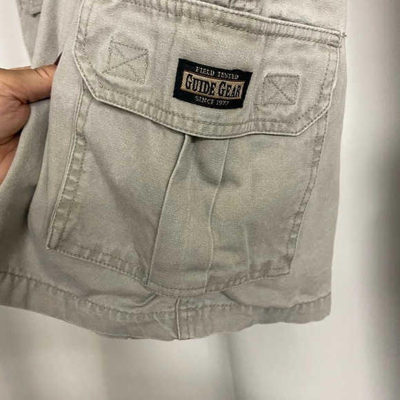 Guide Gear men’s khaki shorts size 42 - Picture 5 of 5